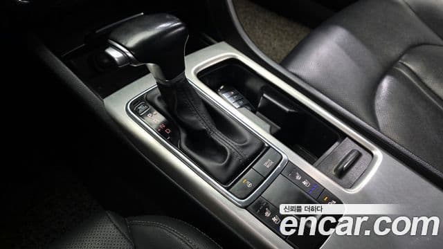 Kia K5 гибрид 2세대 Noblesse, 2017 9