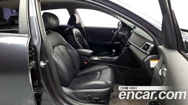 Kia K5 гибрид 2세대 Noblesse, 2017 11