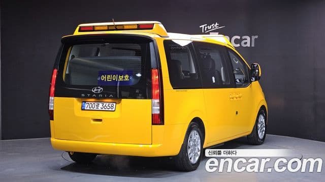 Hyundai Staria 15인승, 2022 2