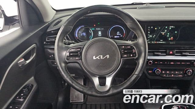 Kia Niro Plus Air (таксомоторный тип), 2023 14
