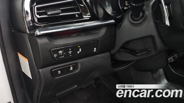 Kia Niro Plus Air (таксомоторный тип), 2023 19