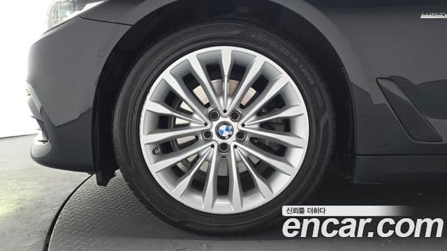 BMW 5시리즈 (G30) 520d Luxury Special Edition, 2018 все фото
