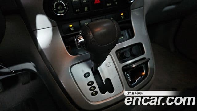 Kia Carnival R Premium, 2014 9