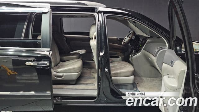 Kia Carnival R Premium, 2014 13