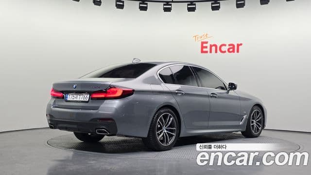 BMW 5시리즈 (G30) 520i M Sport, 2023 2