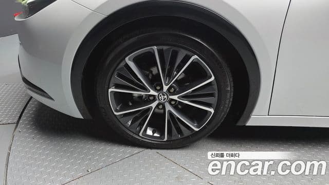 Toyota 프리우스 5세대 2.0 XLE, 2024 все фото