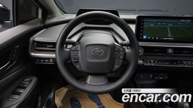 Toyota 프리우스 5세대 2.0 XLE, 2024 13