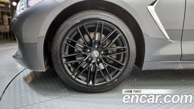 Genesis G70 Supreme, 2018 все фото