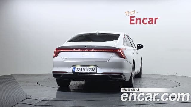 Kia K8 Signature, 2022 4