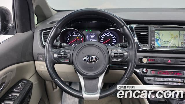 Kia All New Carnival Prestige, 2016 13