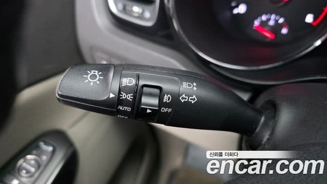 Kia All New Carnival Prestige, 2016 17