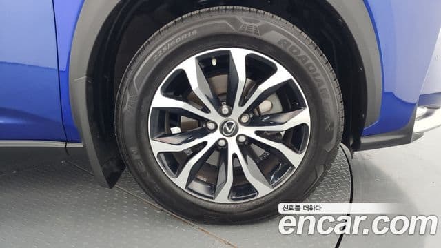 Lexus NX200t F-Sport, 2017 все фото