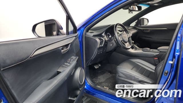 Lexus NX200t F-Sport, 2017 10