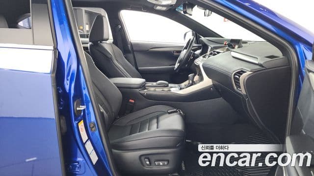 Lexus NX200t F-Sport, 2017 11