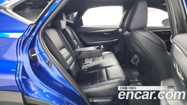 Lexus NX200t F-Sport, 2017 12