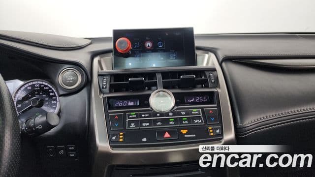 Lexus NX200t F-Sport, 2017 15