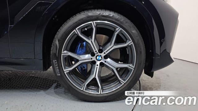 BMW X6 (G06) xDrive40i M Sport, 2023 все фото