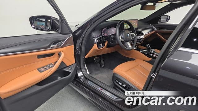 BMW 5시리즈 (G30) 520i M Sport, 2023 10