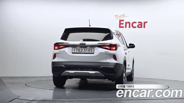 Kia Seltos Trendy, 2020 4