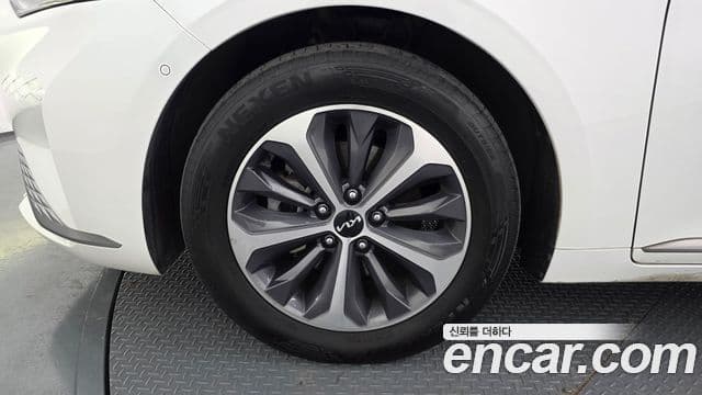 Kia K8 гибрид Noblesse, 2022 все фото