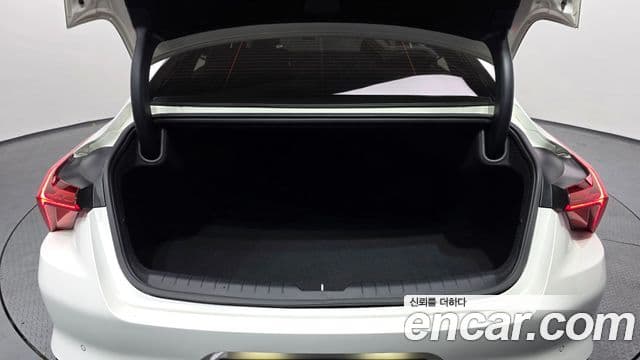 Kia K8 гибрид Noblesse, 2022 20