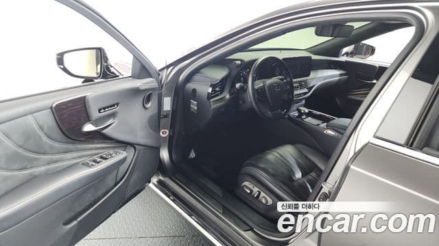Lexus LS500 5세대 3.5 Luxury AWD, 2022 10