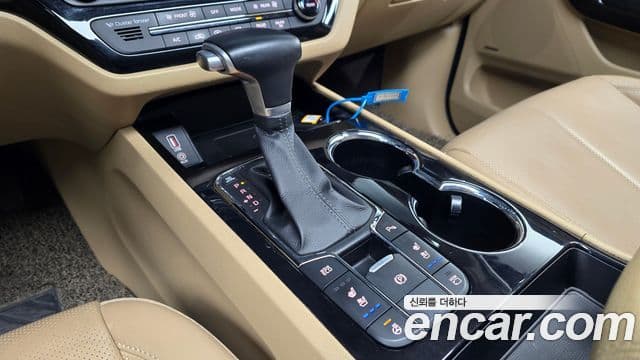 Kia The / новый New Carnival Special, 2020 9