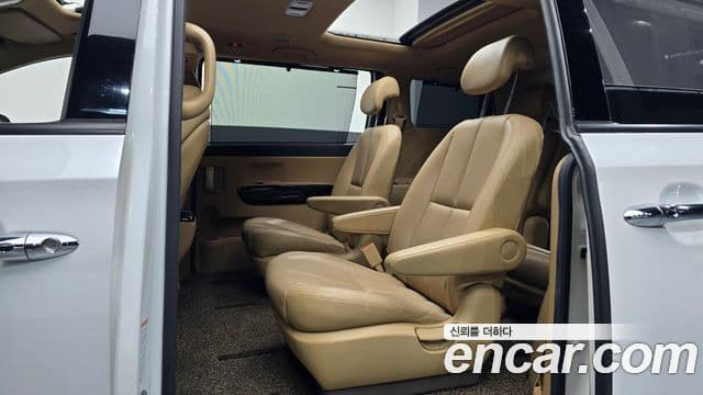 Kia The / новый New Carnival Special, 2020 12