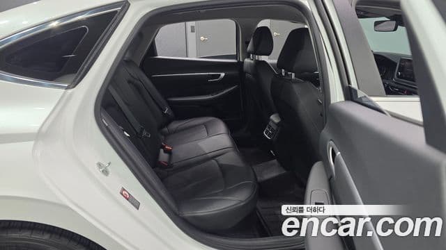 Hyundai Sonata гибрид (DN8) Modern, 2022 13