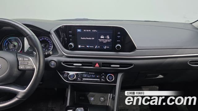 Hyundai Sonata гибрид (DN8) Modern, 2022 18