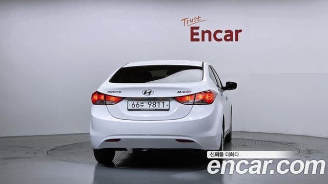 Hyundai Avante MD Premier, 2012 4