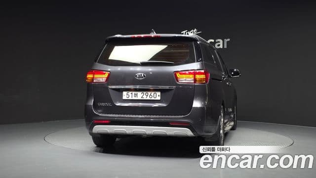 Kia All New Carnival Noblesse, 2016 4