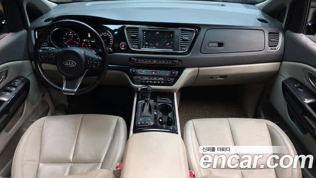 Kia All New Carnival Noblesse, 2016 7
