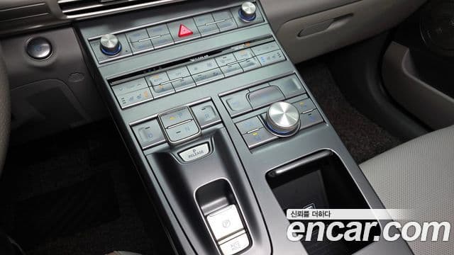 Hyundai NEXO Premium, 2023 9