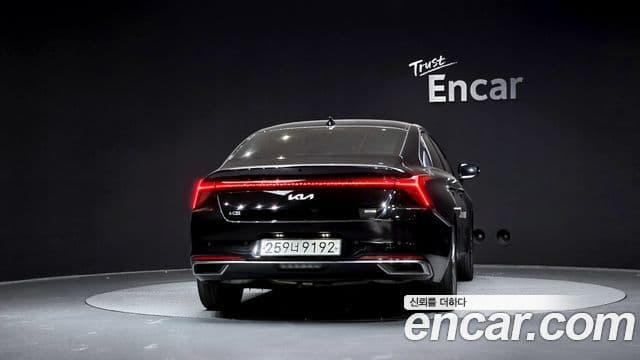 Kia K8 гибрид Signature, 2023 4