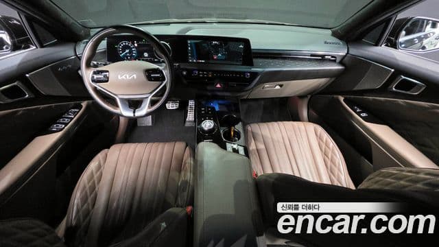 Kia K8 гибрид Signature, 2023 7
