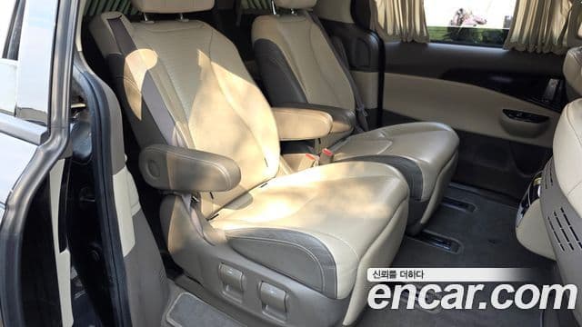 Kia Carnival 4세대 Signature, 2022 12