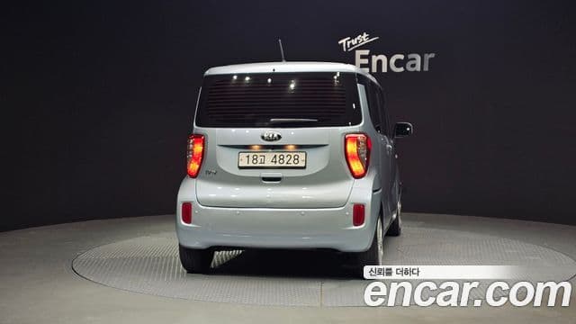 Kia Ray Deluxe, 2013 4