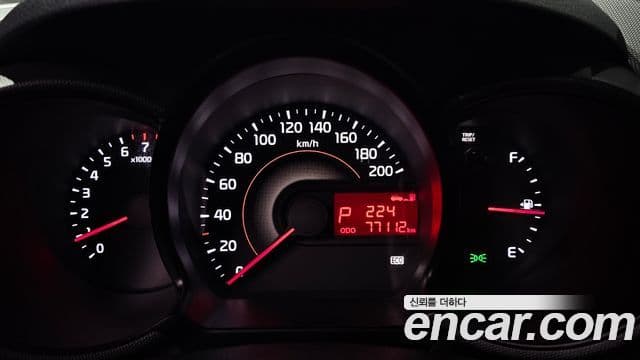 Kia Ray Deluxe, 2013 8