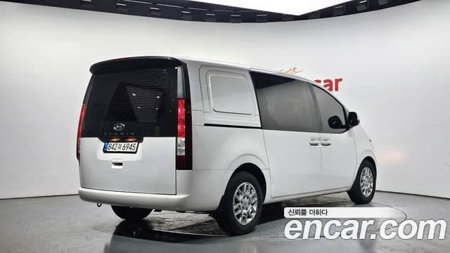 Hyundai Staria Modern, 2022 2