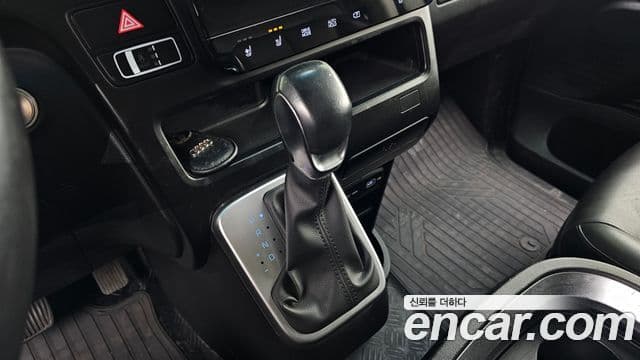 Hyundai Staria Modern, 2022 9