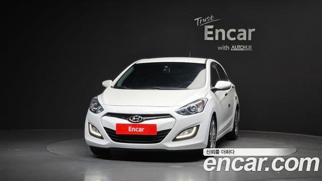 Hyundai i30(новый кузов / новое поколение) дизель 1.6 VGT Extreme, 2012 3