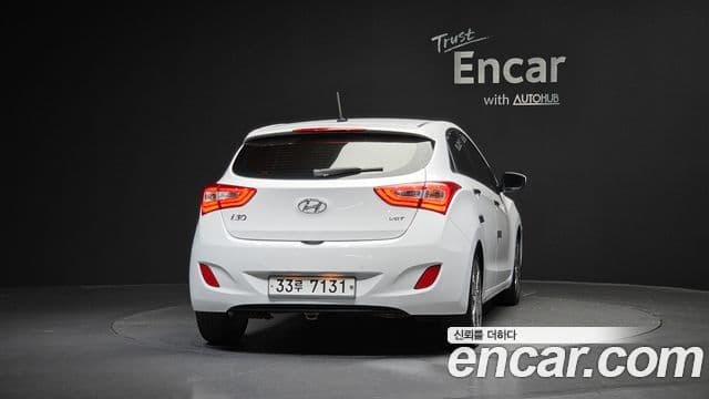 Hyundai i30(новый кузов / новое поколение) дизель 1.6 VGT Extreme, 2012 4