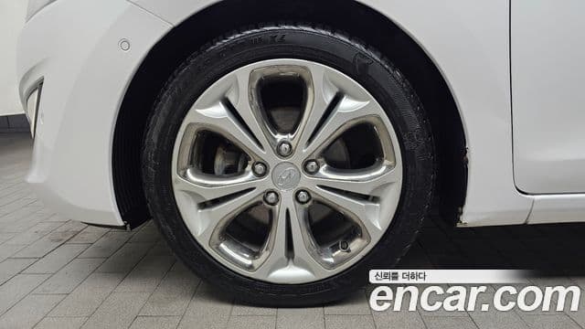 Hyundai i30(новый кузов / новое поколение) дизель 1.6 VGT Extreme, 2012 все фото