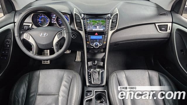 Hyundai i30(новый кузов / новое поколение) дизель 1.6 VGT Extreme, 2012 7