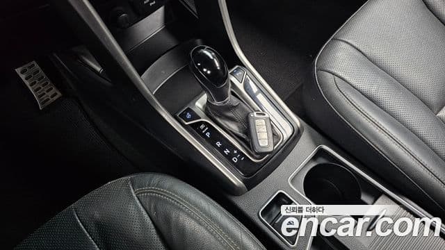 Hyundai i30(новый кузов / новое поколение) дизель 1.6 VGT Extreme, 2012 9