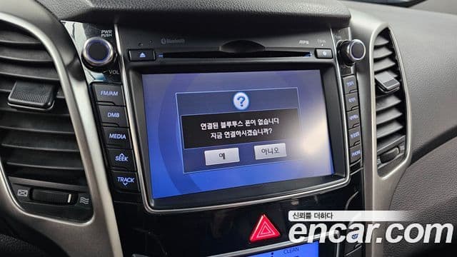 Hyundai i30(новый кузов / новое поколение) дизель 1.6 VGT Extreme, 2012 18