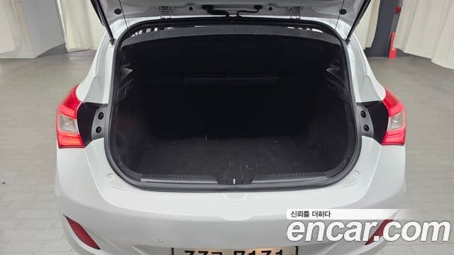 Hyundai i30(новый кузов / новое поколение) дизель 1.6 VGT Extreme, 2012 20