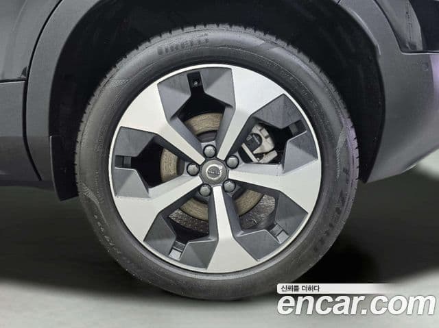 Volvo XC40 B4 Ultimate Bright, 2024 все фото