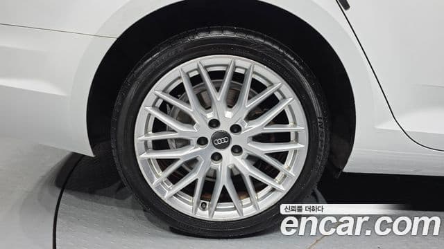 Audi A4 (B9) Premium, 2018 все фото